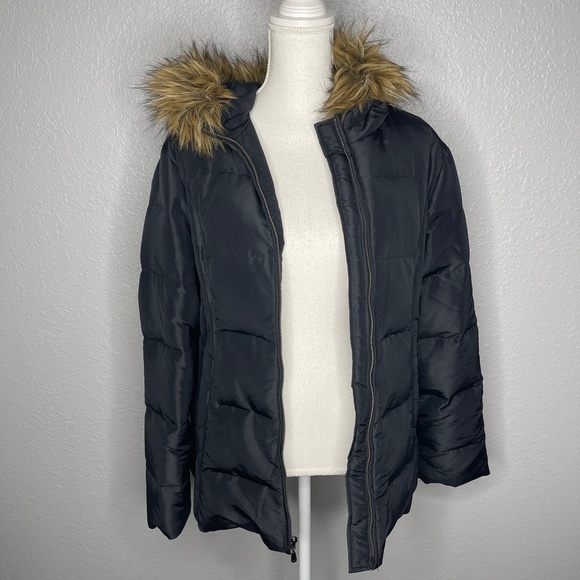 Black Puffer Jacket with Hood - Picture 7 of 8